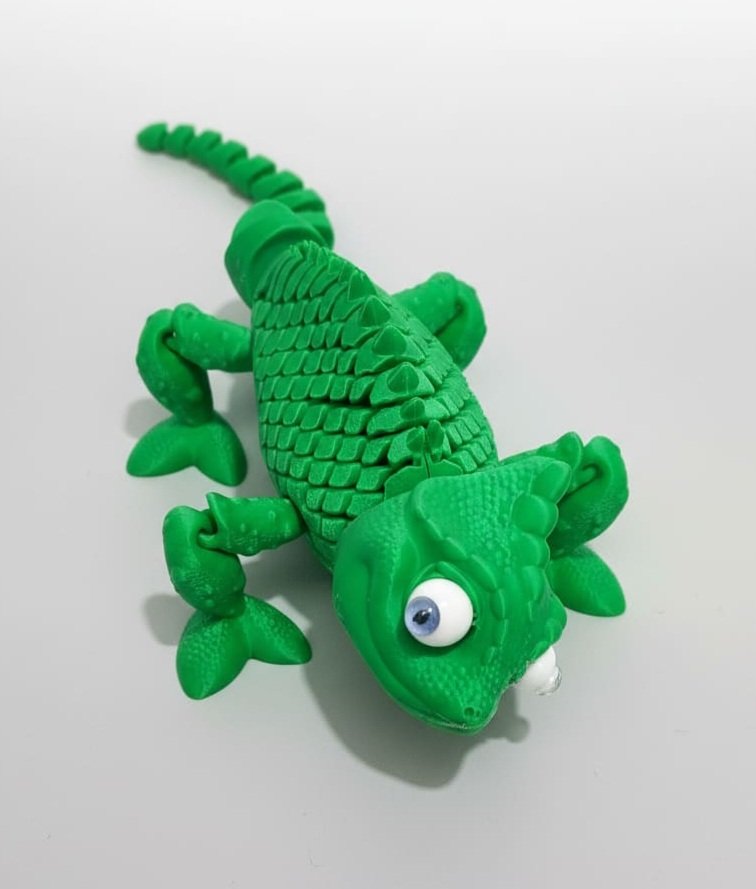 The Posable Chameleon - Image 4